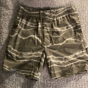 Men’s Banana Republic Hybrid Short Size Small